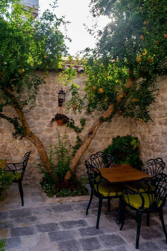 Yesil Ev Cafe & Boutique Hotel
