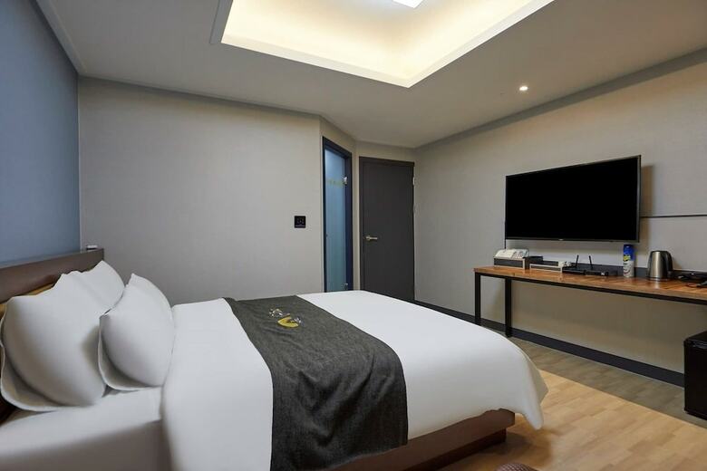Gloa Hotel