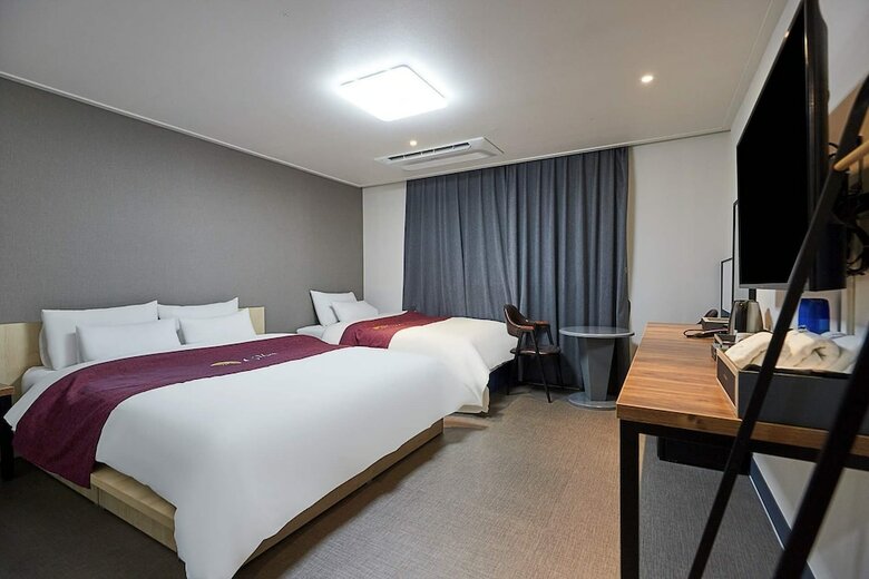 Gloa Hotel