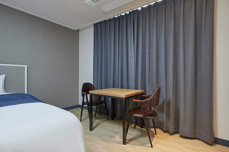 Gloa Hotel