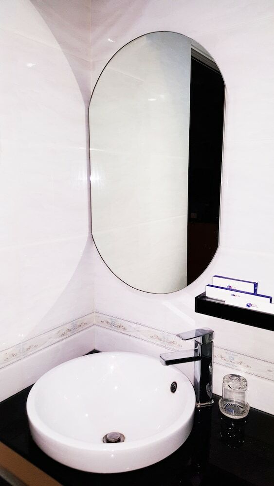 Gem.th Hotel