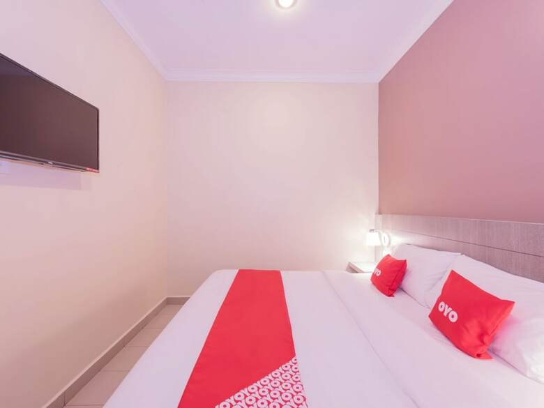 Oyo 89366 Spring Inn Hotel