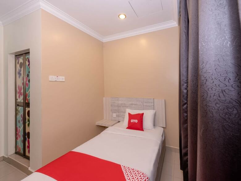 Oyo 89366 Spring Inn Hotel