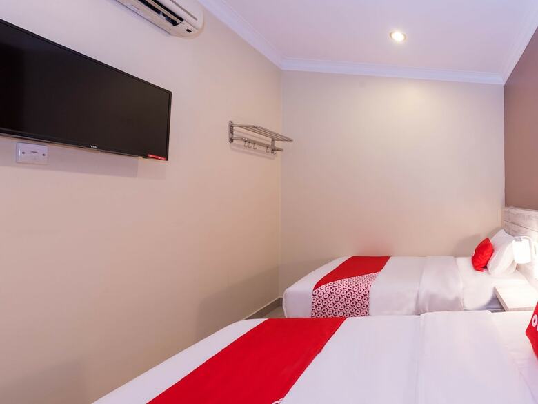 Oyo 89366 Spring Inn Hotel