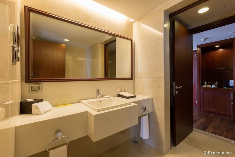 Vissai Saigon Hotel