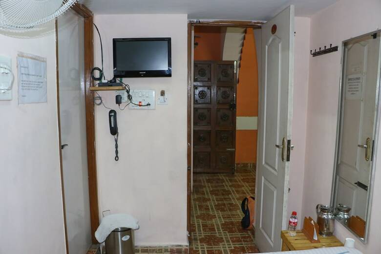 Hotel Ulo Sai Jayanth Guest House
