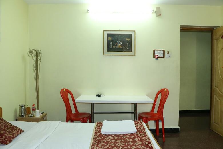 Hotel Ulo Sai Jayanth Guest House