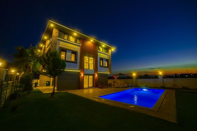 Nest Private Villas