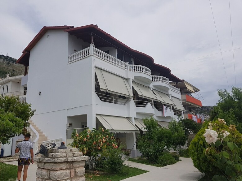 Kevi Apartments