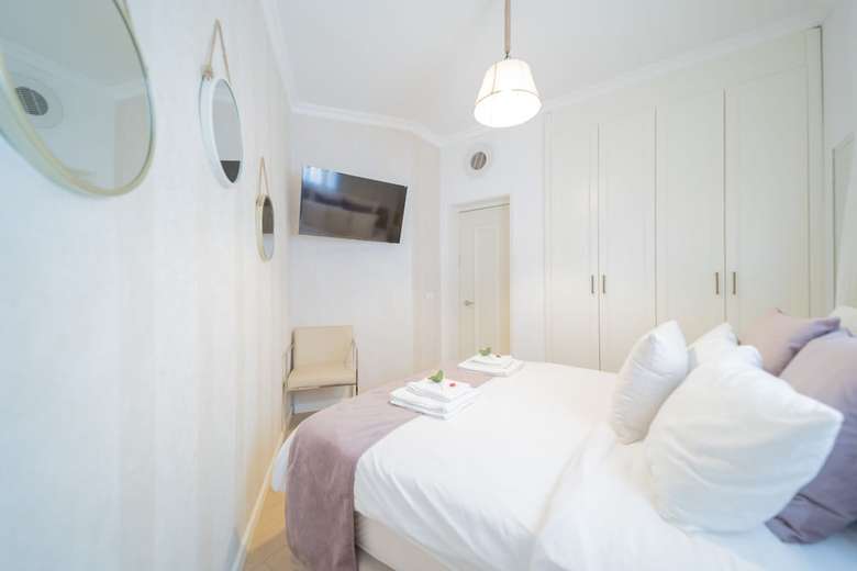 Amazing Apartment- 5 Min From The Beach