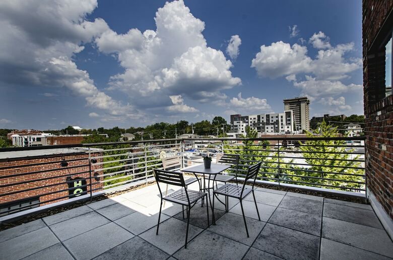 Acklen Luxury Condos By Hosteeva