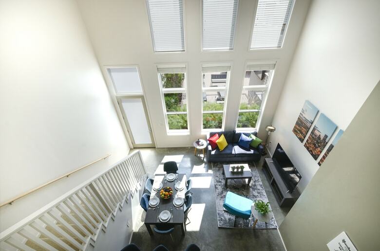 Acklen Luxury Condos By Hosteeva