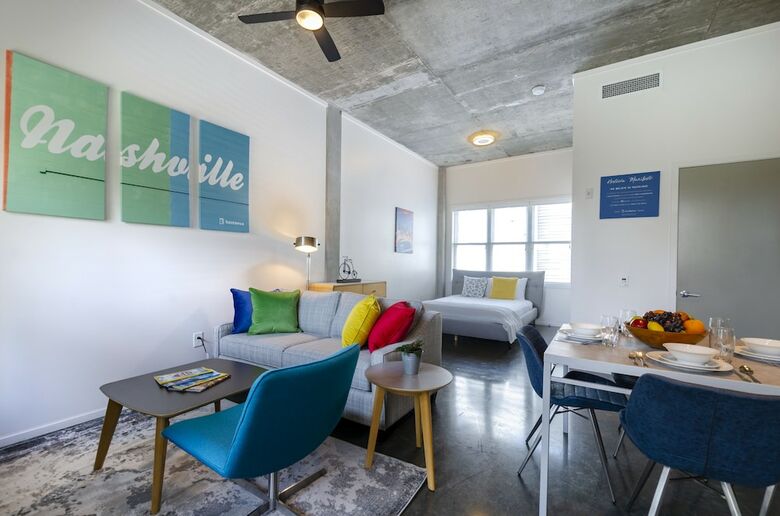 Acklen Luxury Condos By Hosteeva