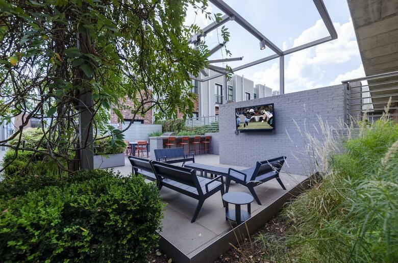 Acklen Luxury Condos By Hosteeva