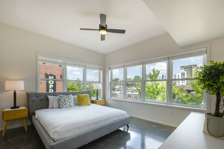Acklen Luxury Condos By Hosteeva