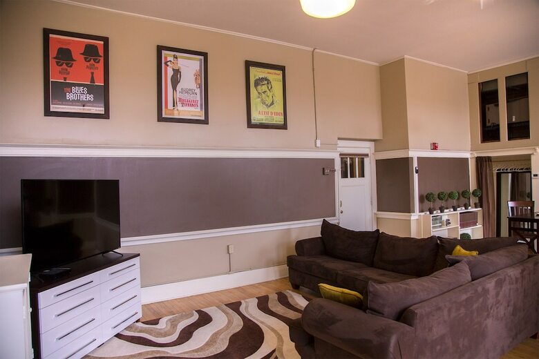 Hotel School 31 Lofts At Colors Studios
