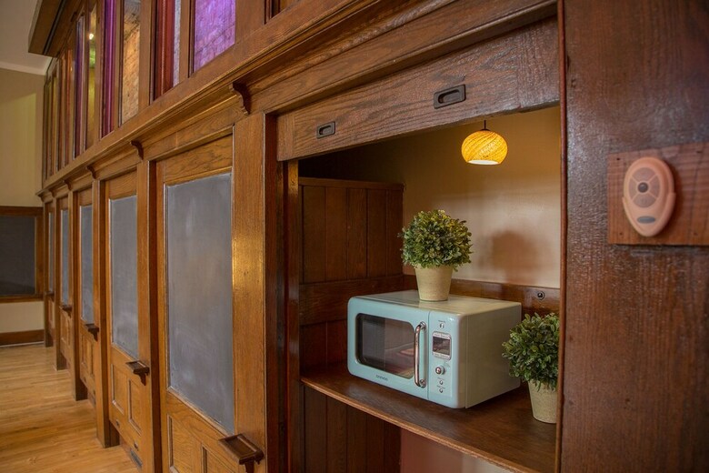 Hotel School 31 Lofts At Colors Studios