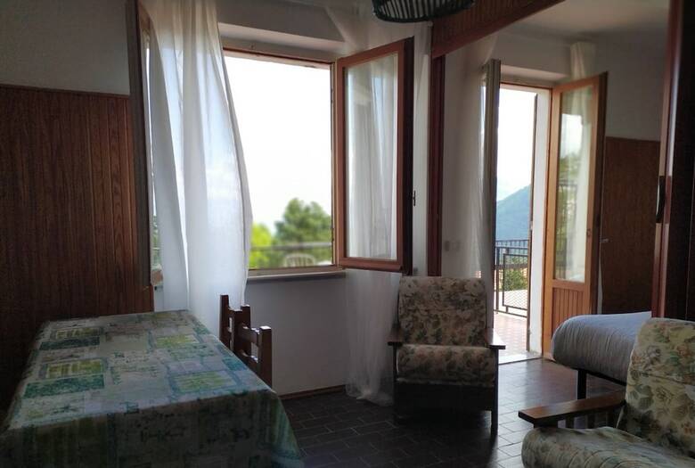 Hotel Holly Guest House