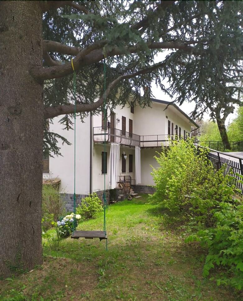 Hotel Holly Guest House