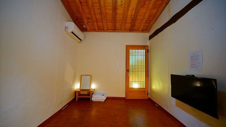 Hotel Jeonju Hongsi Hanok Guesthouse