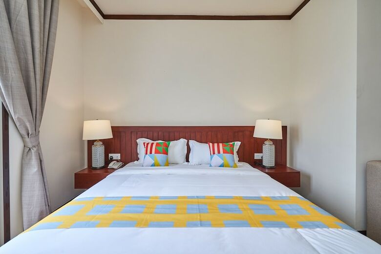 Oyo Home 44077 The Platinum Hotel & Suites- King