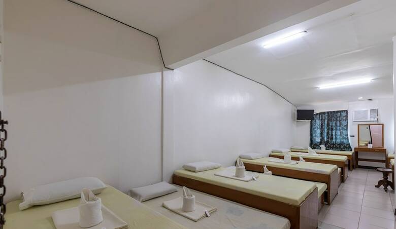 Hotel Zen Rooms Jj's Seafood Tagbilaran