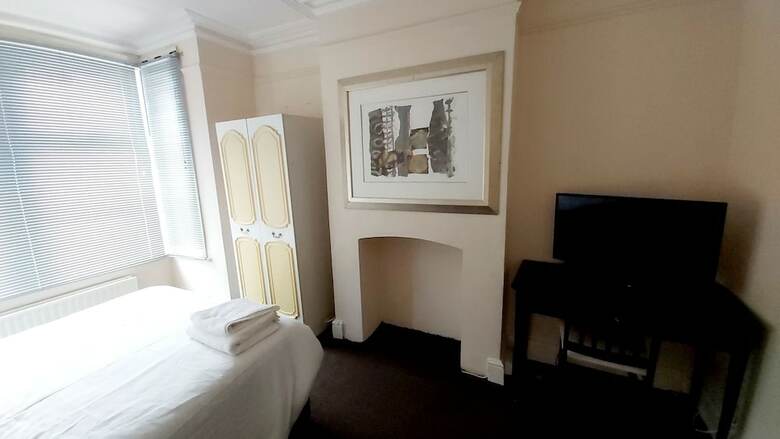 Bed & Breakfast Priestfield House