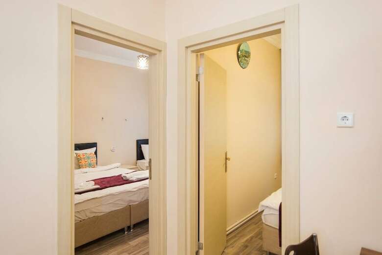 Berce Apartment & Suites