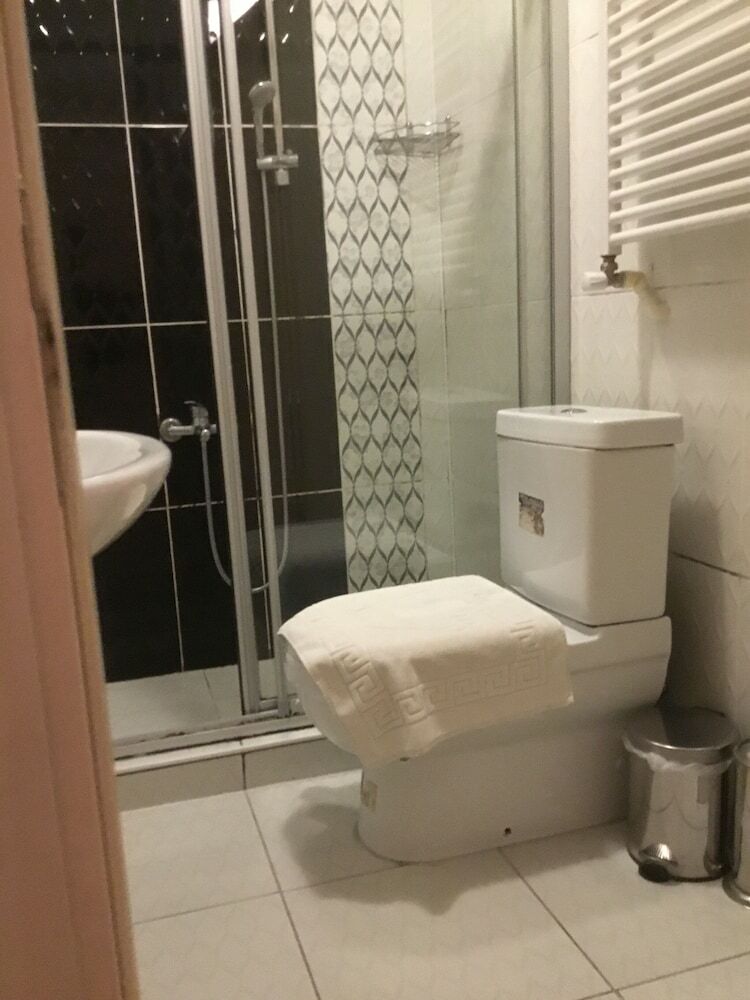 Berce Apartment & Suites