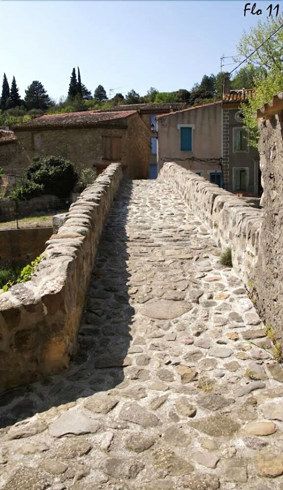Gite In The Heart Of Corbi�res
