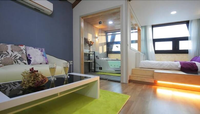 Gyeongju Sillamasil Pension One
