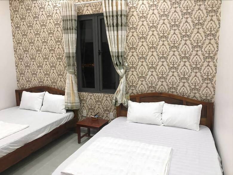 Bay Tam Hotel