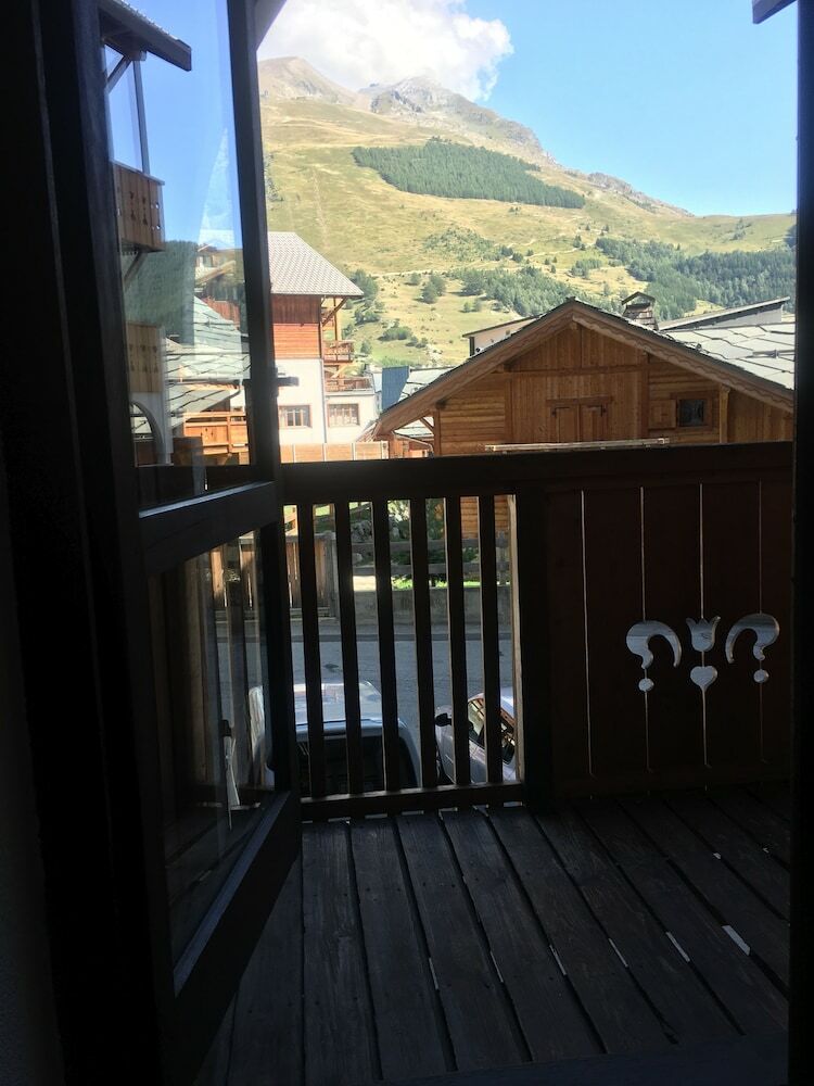 Apartamento Cosy Studio With Balcony Center Location