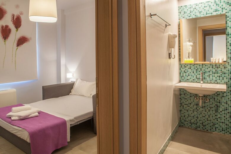 Hotel Anemos Rooms & Apartments