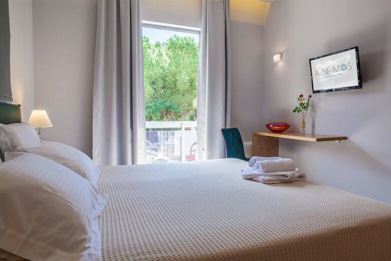 Hotel Anemos Rooms & Apartments