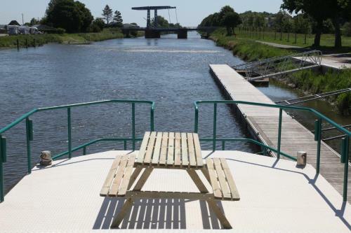 G�te Fluvial De La Baie De Somme Le Lihoury