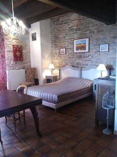 Hostal Auberge De La Halle