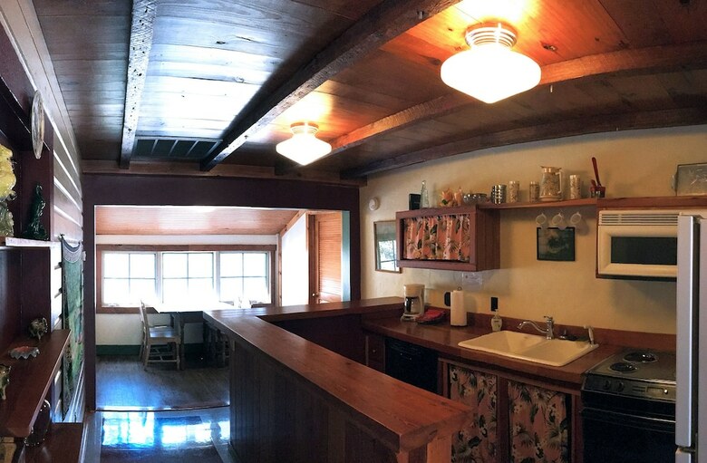 Bed & Breakfast Hibiscus Coffee & Guesthouse