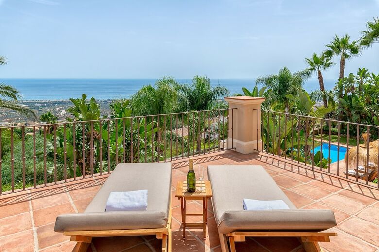 Solaga - Villa Los Monteros