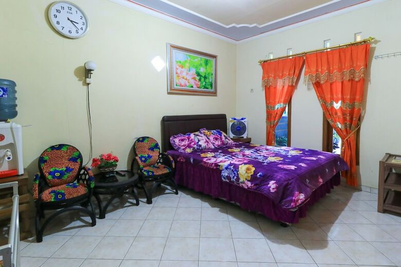 Hotel Homestay Pelangi Batu