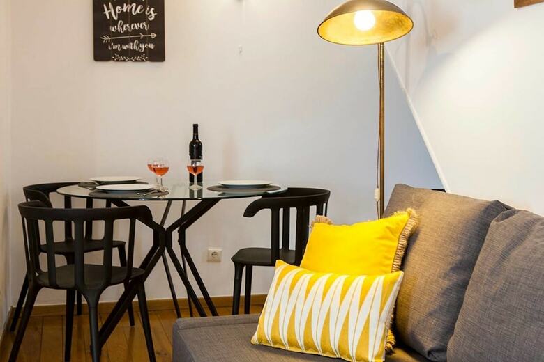 Alfama Stylish Apartment Rentexperience