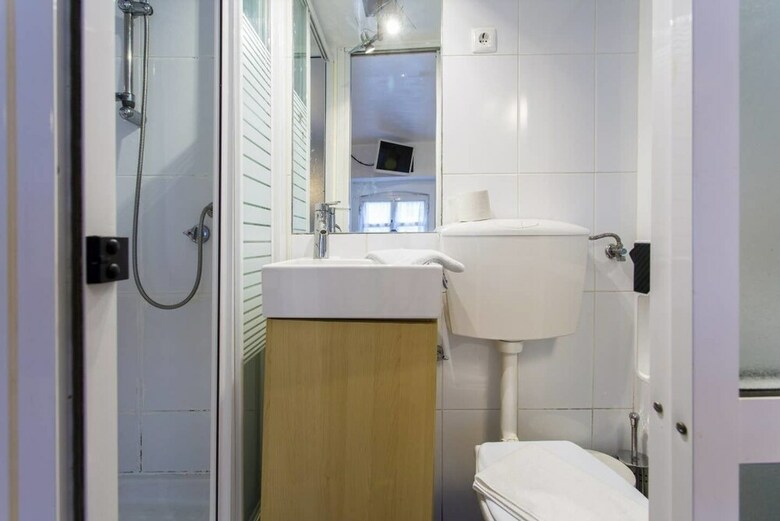 Apartamentos Alfama For Two Studio Rentexperience