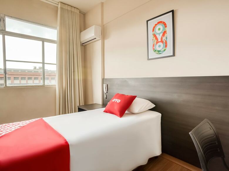 Oyo Gmatos Hotel