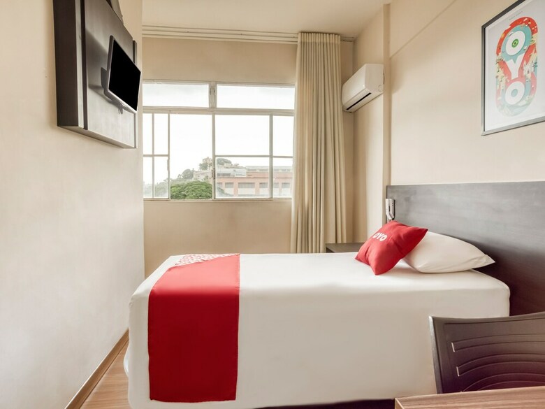Oyo Gmatos Hotel