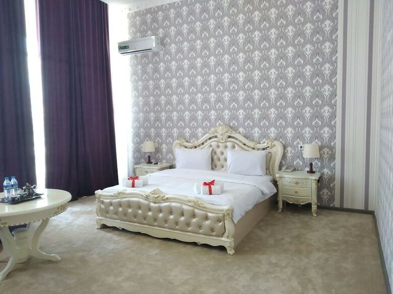 Garden Plaza Hotel