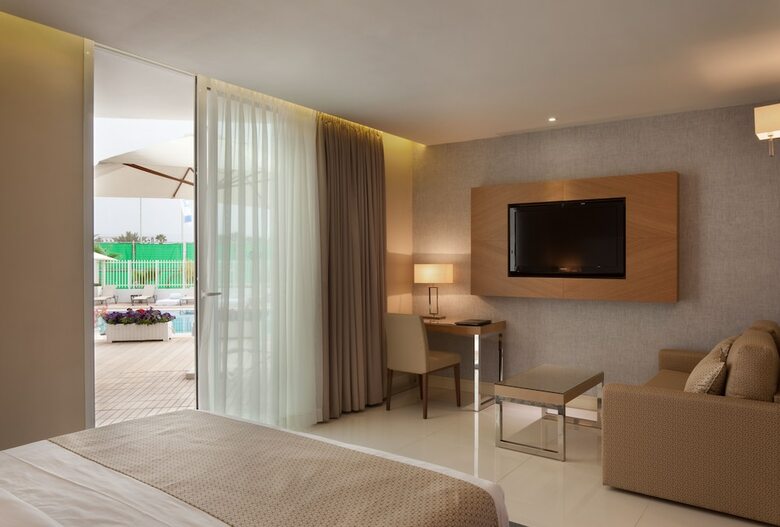 Reef  Eilat Hotel  By Herbert  Samuel