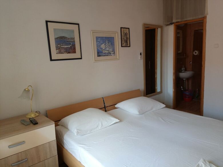 Hotel Accommodation Vitaic - Guest House