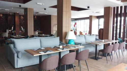 Roxy Hotel Padungan