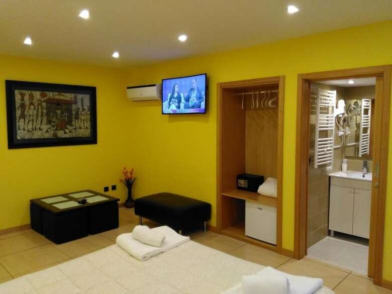 Bed & Breakfast Porto Suites Do Marqu�s