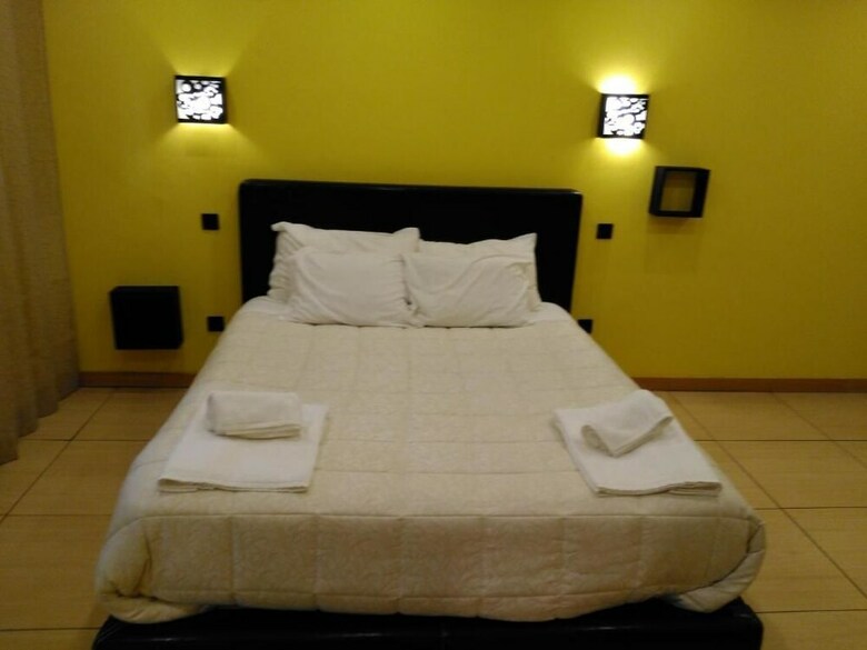 Bed & Breakfast Porto Suites Do Marqu�s